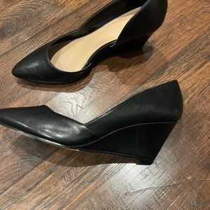 Kelly & Katie Black Wedge Pumps